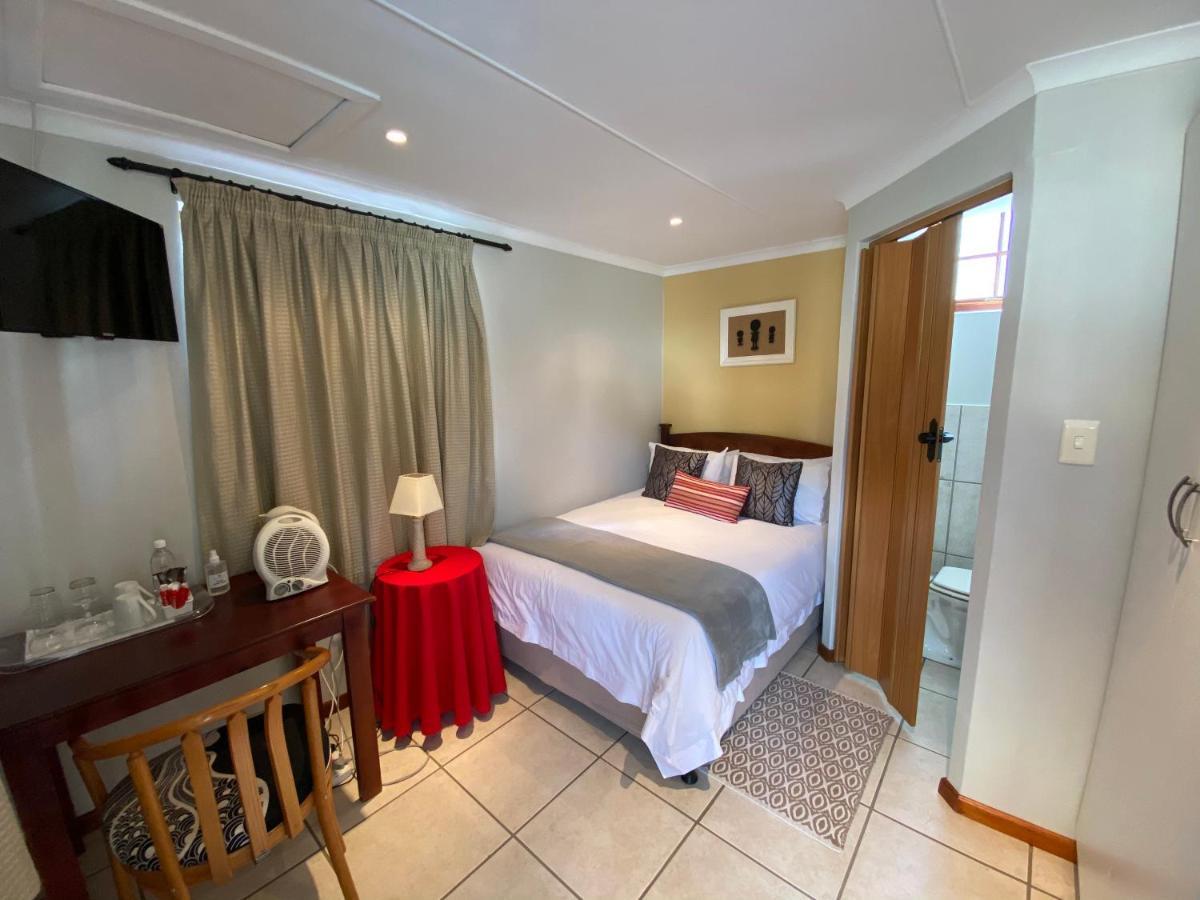 88 Baron Van Reede Guesthouse Oudtshoorn Exteriér fotografie