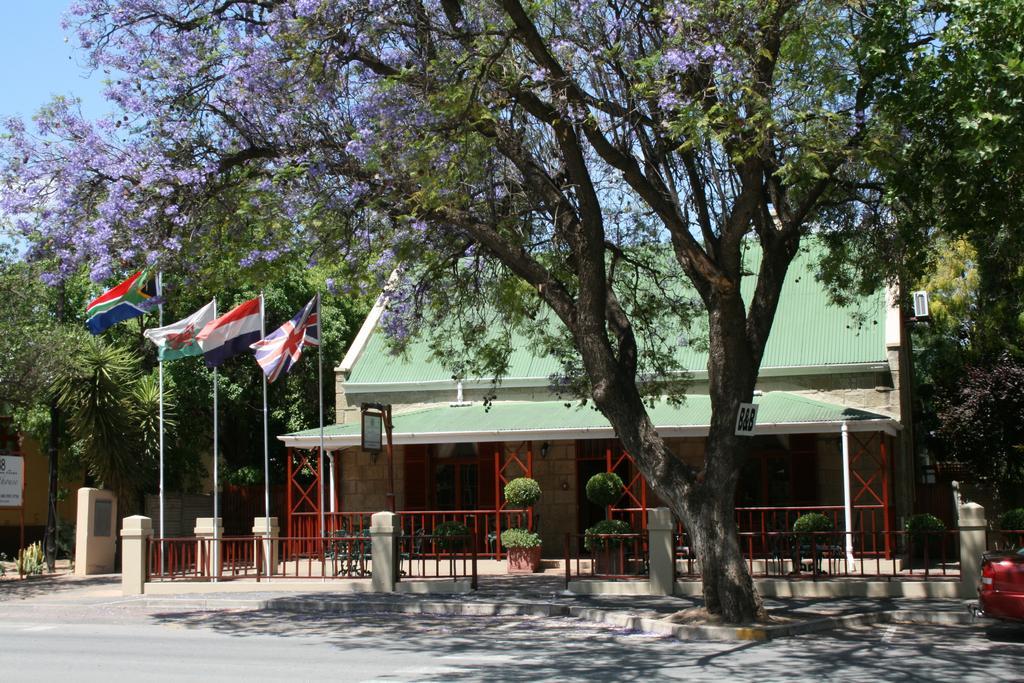 88 Baron Van Reede Guesthouse Oudtshoorn Exteriér fotografie